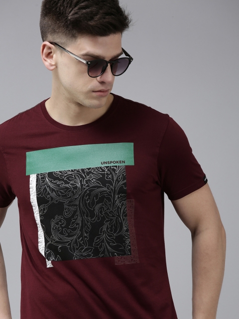 

SPYKAR Men Maroon Printed Slim Fit Round Neck Pure Cotton T-shirt