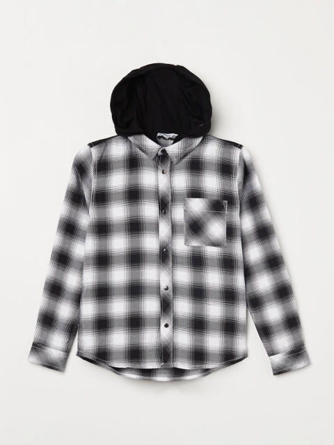 

Fame Forever by Lifestyle Boys Black Tartan Checks Opaque Checked Casual Shirt