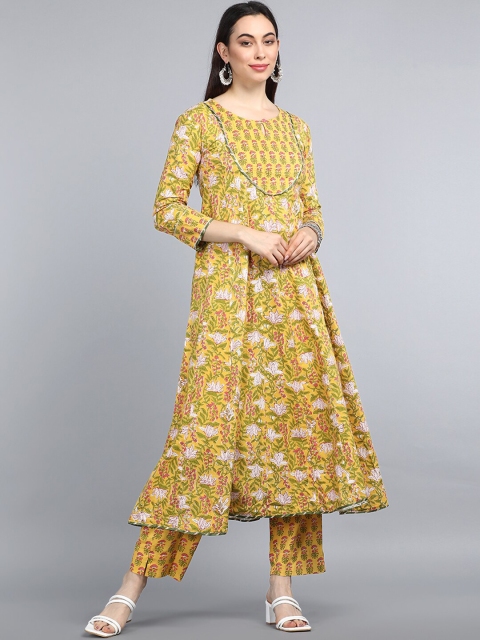 

AHIKA Women Yellow & White Floral Printed Pleated Pure Cotton Kurta with Trousers