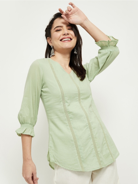 

max Women Green Embroidered Bell Sleeves Thread Work Kurta