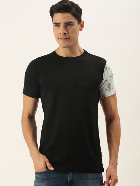 

Yuvraah Men Black T-shirt