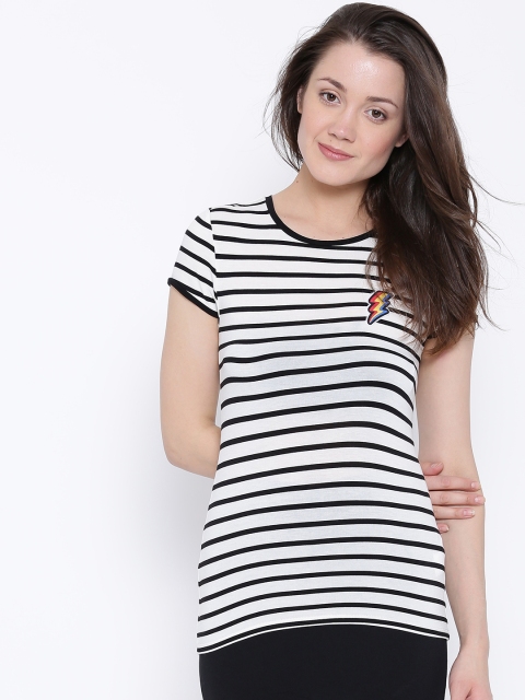 

FOREVER 21 Women Black & White Striped Round Neck T-Shirt