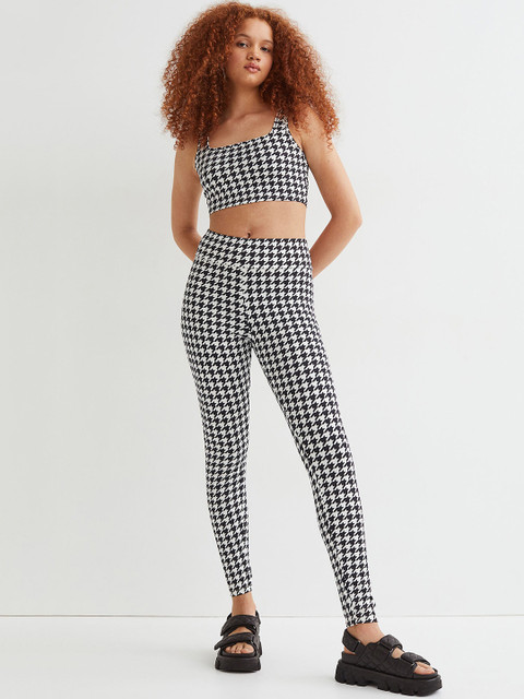 

H&M Women Black & White Patterned Leggings