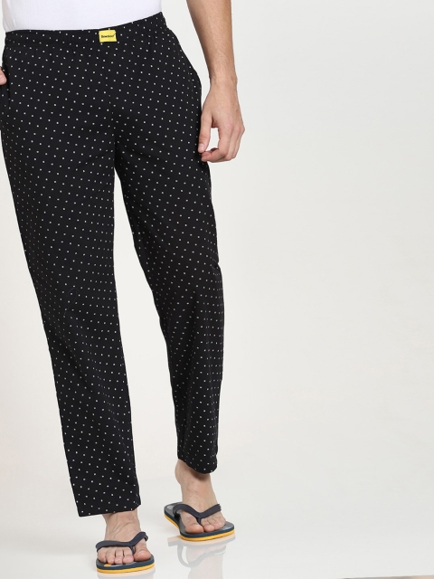 

Bewakoof Men Black & White Printed Lounge Pants