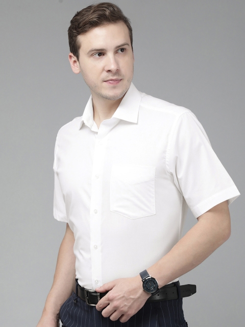 

Van Heusen Men White Solid Short Sleeved Tailored Fit Formal Shirt