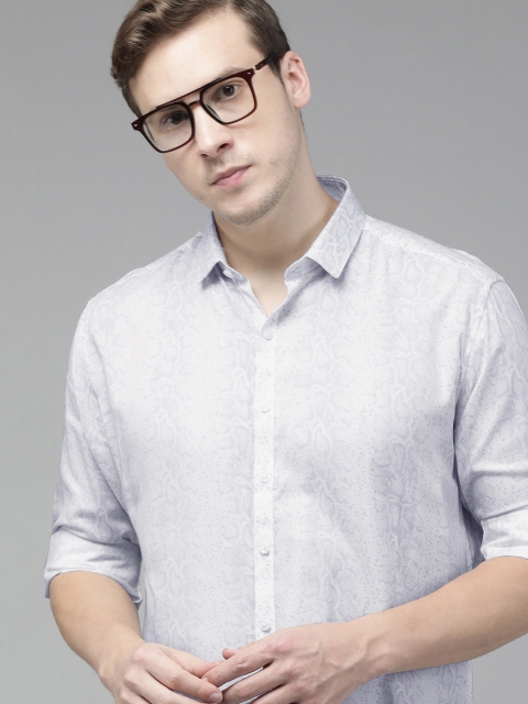 

V Dot Men Off White Slim Fit Self-Design Casual Shirt
