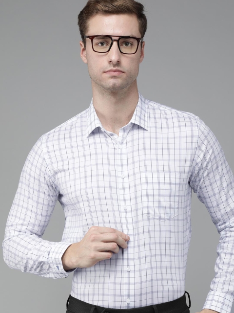 

Van Heusen Men White & Navy Blue Slim Fit Tartan Checked Smart Casual Shirt