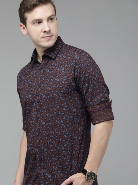 

V Dot Men Rust And Blue Slim Fit Printed Casual Shirt