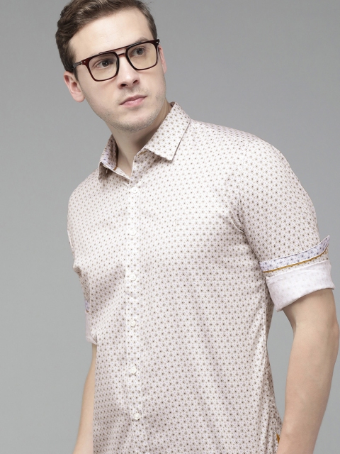 

V Dot Men Beige Slim Fit Printed Pure Cotton Casual Shirt