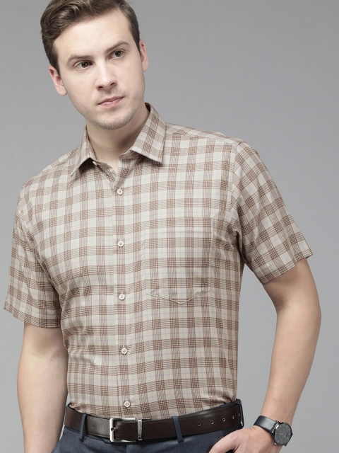 

Van Heusen Men Brown Tailored Fit Checked Semiformal Shirt