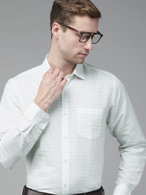 

Van Heusen Men Green Custom Fit Checked Formal Shirt