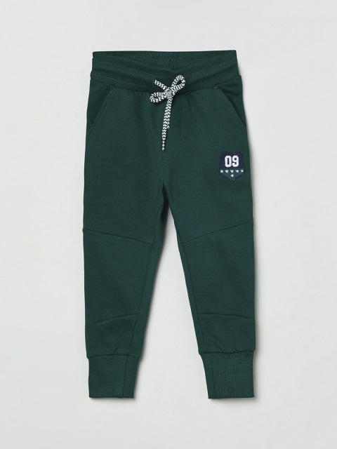 

max Boys Green Solid Pure Cotton Joggers