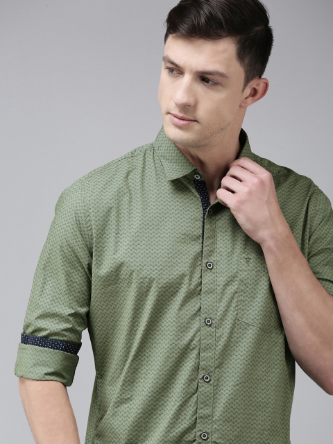 

Van Heusen Sport Men Green Slim Fit Printed Casual Shirt