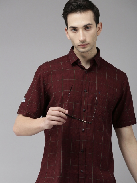 

VAN HEUSEN DENIM LABS Men Maroon & Green Slim Fit Checked Casual Shirt