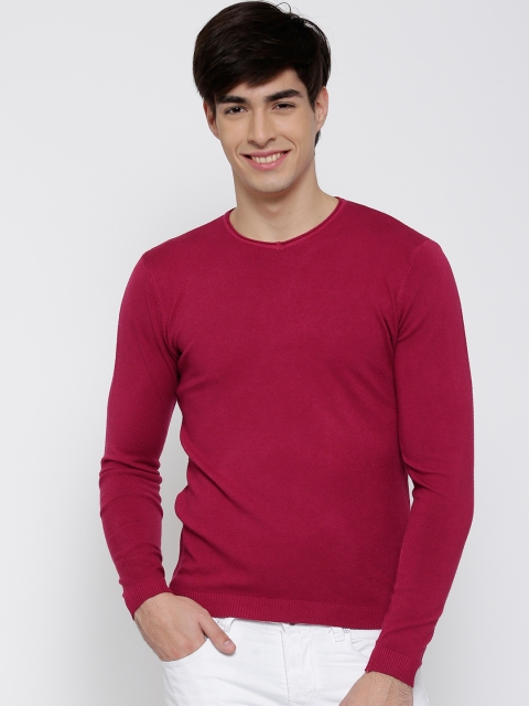 

Tinted Men Magenta Solid Sweater