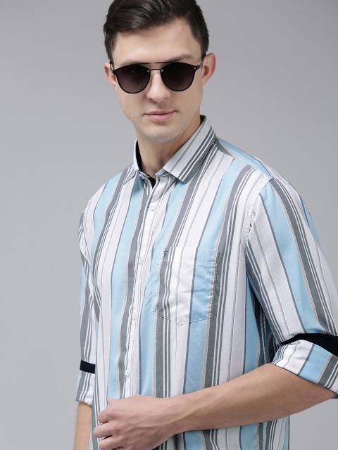 

Van Heusen Sport Men White Slim Fit Striped Casual Shirt