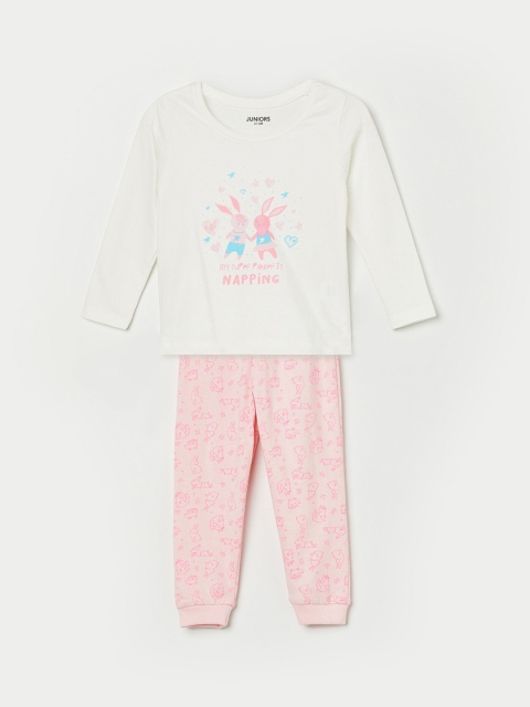 

Juniors by Lifestyle Girls Cream-Coloured & Pink Printed Night suit