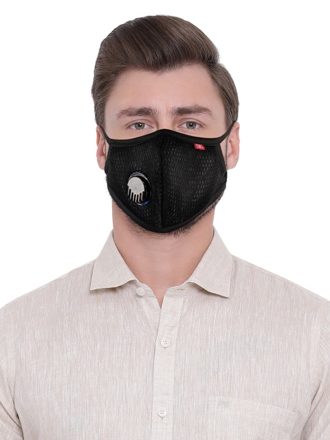 

SWISS MILITARY Black Anti-Bacterial Gloves with 4 Layer Protection Face Mask