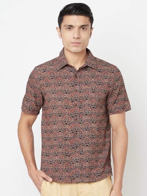 

Fabindia Men Brown Tailored Fit Opaque Printed Casual Shirt
