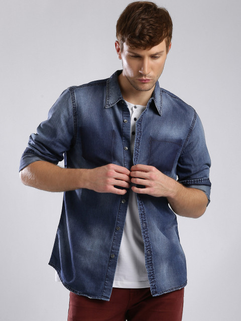 

GUESS Men Blue Washed Denim Shirt