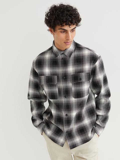 

H&M Men Black & White Relaxed Fit Pure Cotton Overshirt