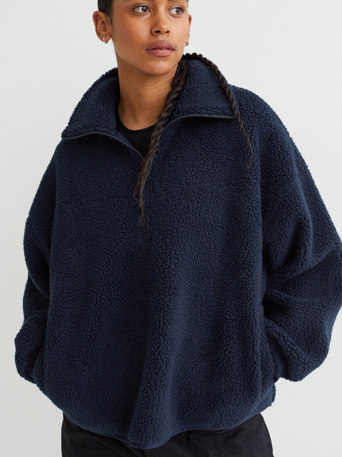 

H&M Woman Blue Faux shearling sweatshirt