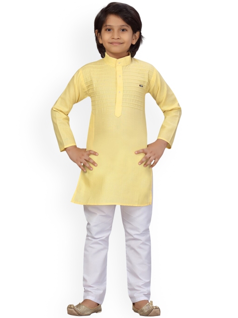 

LITTLE MAFIA BY Aarika Boys Yellow & White Pleated Pure Cotton Kurta with Pyjamas