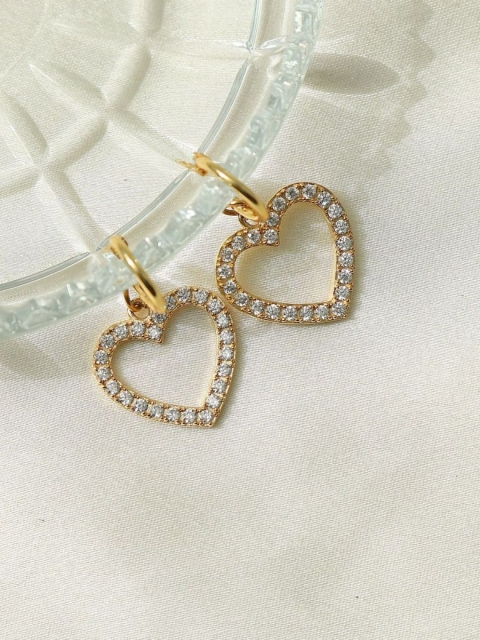 

Pipa Bella Gold-Toned Stone Studded Heart Shaped Drop Earrings