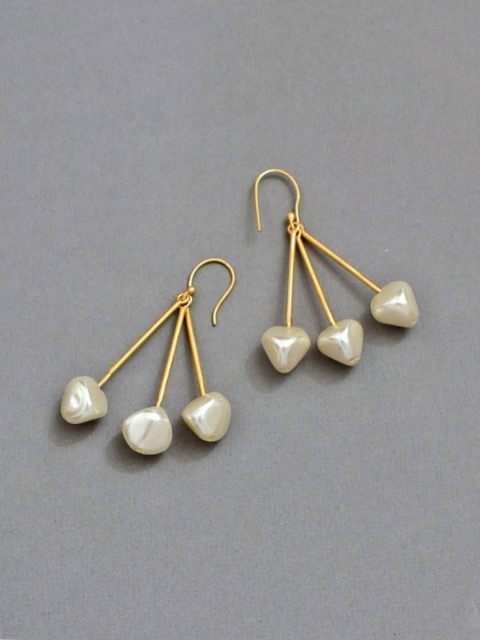 

Pipa Bella Set of 6 Earrings, White