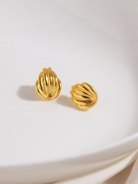 

Pipa Bella Gold-Toned Shell Shaped Contemporary Studs Earrings