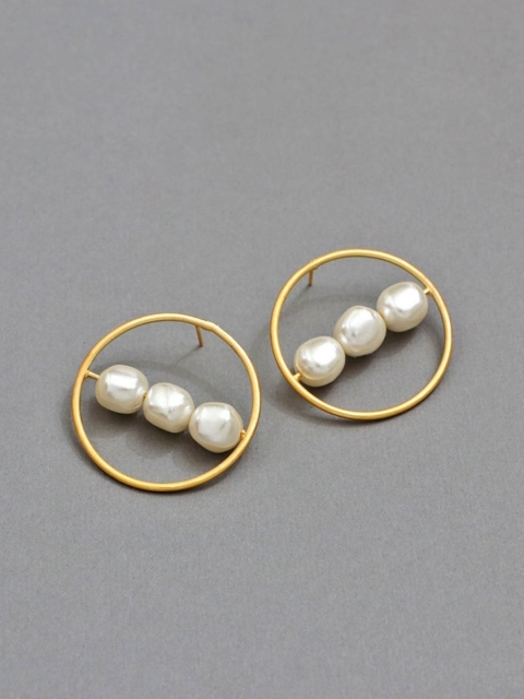 

Pipa Bella Off White & Gold-Toned Beaded Circular Studs Earrings