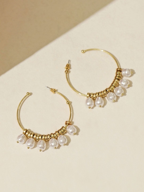 

Pipa Bella White & Gold-Toned Crescent Shaped Half Hoops