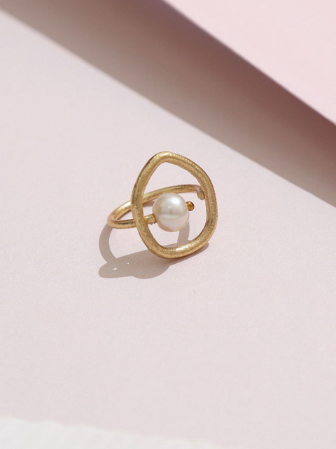 

Pipa Bella Women Gold-Toned & Off-White Beaded Finger Ring
