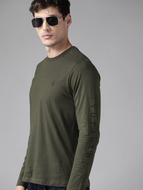 

The Roadster Lifestyle Co Men Olive Green Pure Cotton Solid T-shirt