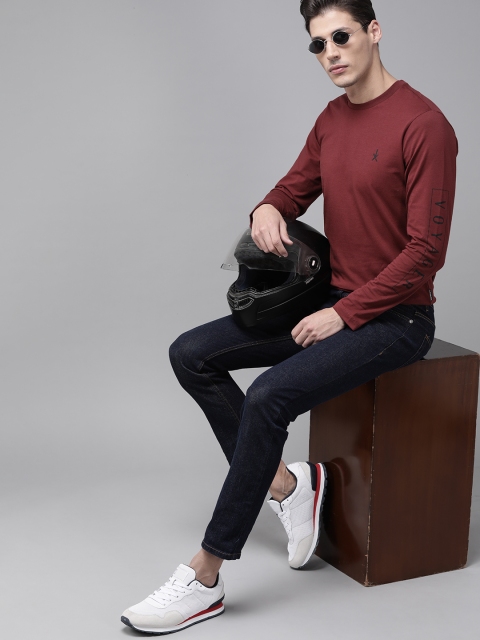 

Roadster Men Burgundy Solid Pure Cotton T-shirt