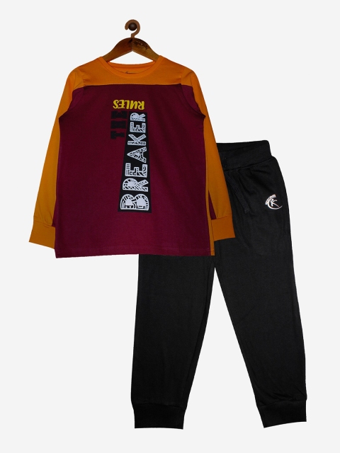 

KiddoPanti Boys Maroon & Black Printed Clothing set