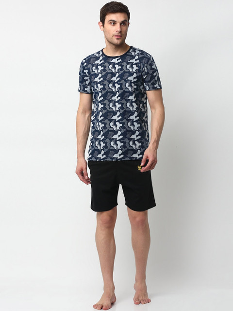 

Vimal Jonney Men Navy Blue Printed Cotton Blend Night Suit