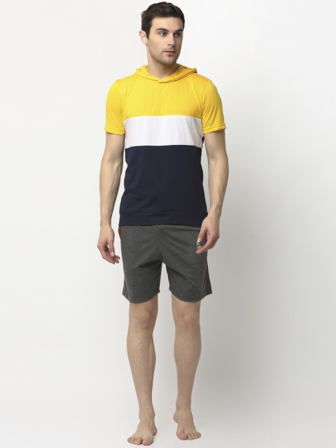 

VIMAL JONNEY Men Yellow & Black Colourblocked T-shirt with Shorts