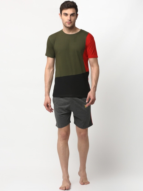 

VIMAL JONNEY Men Olive Green & Grey Colourblocked Night suit