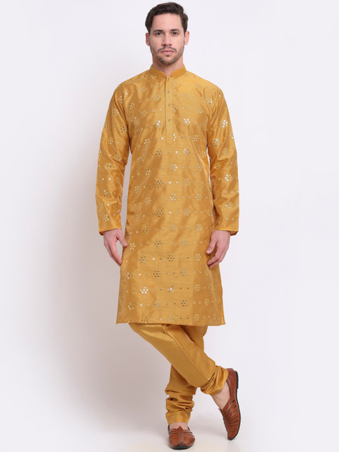 

KRAFT INDIA Men Gold-Toned Floral Regular Mirror Work Kurta with Churidar