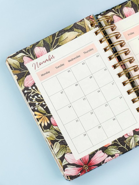 

happywagon Black & Green Printed 2022 The Botanical Story Planner