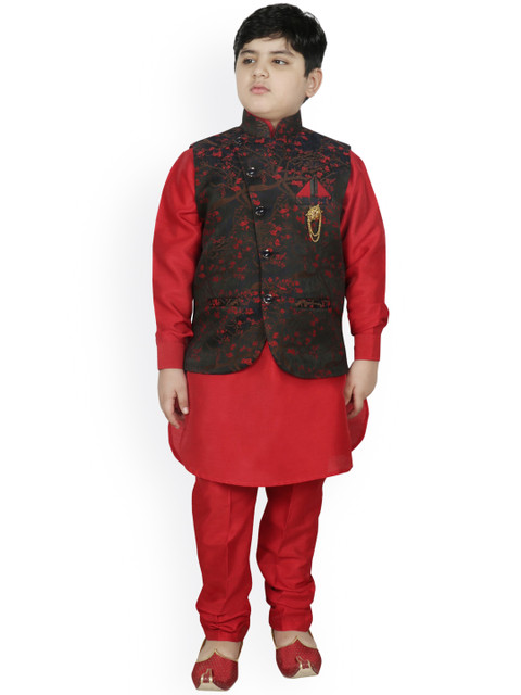 

SG YUVRAJ Boys Red & Black Printed Regular Raw Silk Kurta with Churidar & Nehru Jacket