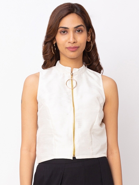 

Iti White Mandarin Collar Zipper Crop Top