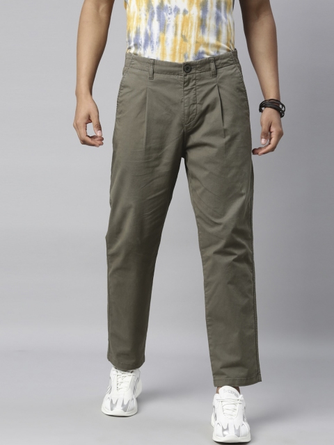 

Breakbounce Men Olive Green Loose Fit Pleated Pure Cotton Trousers