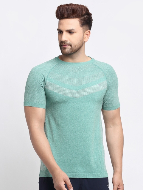 

VENITIAN Men Green & Off White Printed Slim Fit T-shirt