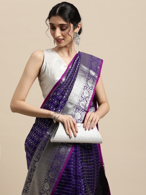 

VASTRANAND Purple & Silver-Toned Zari Silk Blend Kanjeevaram Saree
