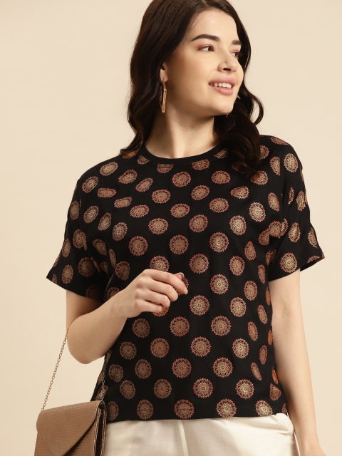 

Prakrti Black & Multicoloured Geometric Printed Regular Casual Top