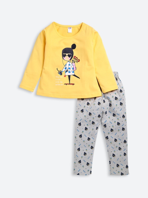 

Nottie Planet Girls Yellow Printed Night suit