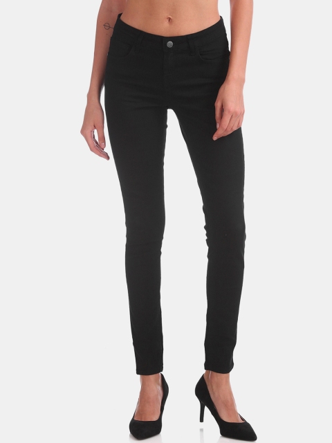 

Newport Women Black Slim Fit Jeans