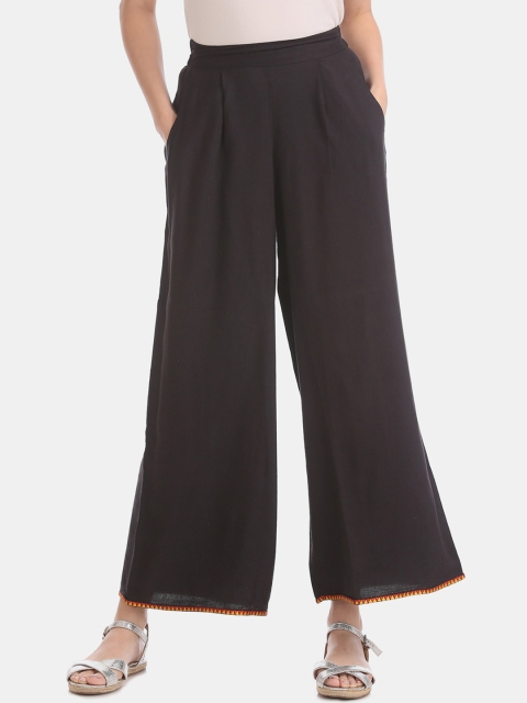 

Bronz Women Black Flared Cropped Palazzos